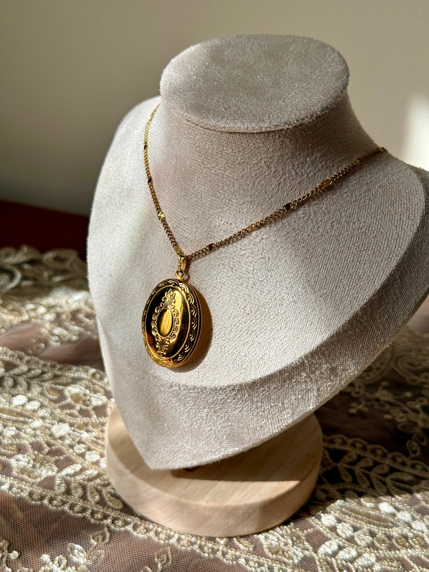 Locket  Necklace